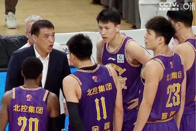 关于北京首钢坚守领先地位，北控男篮势不可挡的信息